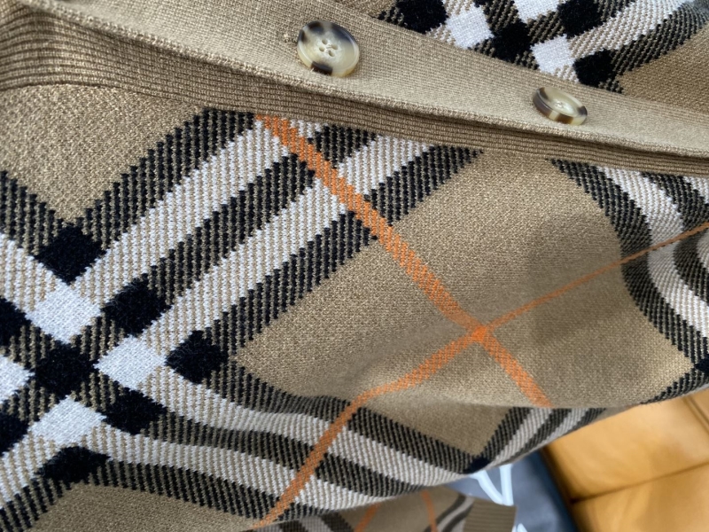 Bv*b*rry outwear